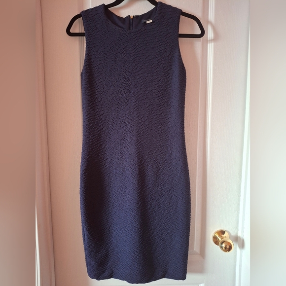 Tommy Hilfiger dress - Picture 2 of 5